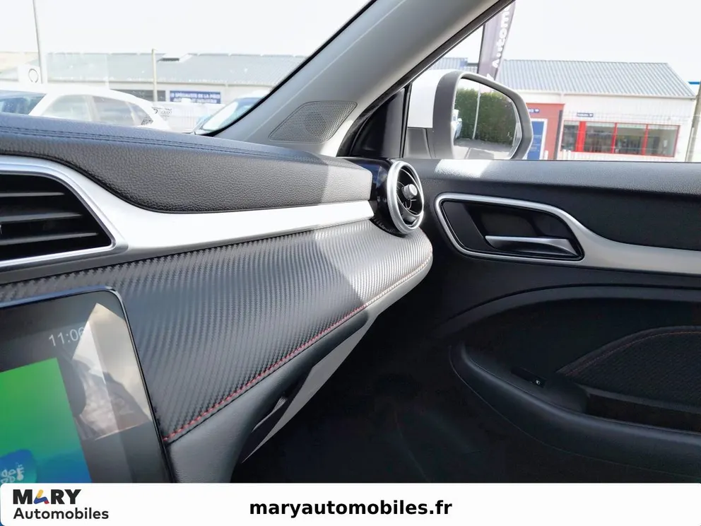 Véhicule occasion 226510 - mg ZS - Photo 15