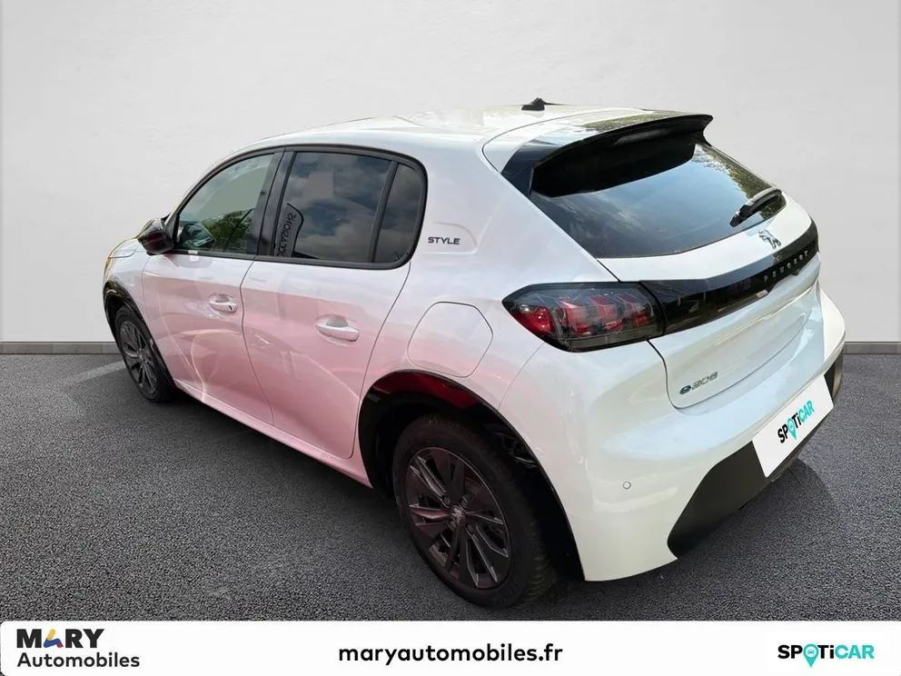 Véhicule occasion 236588 - peugeot 208 - Photo 2