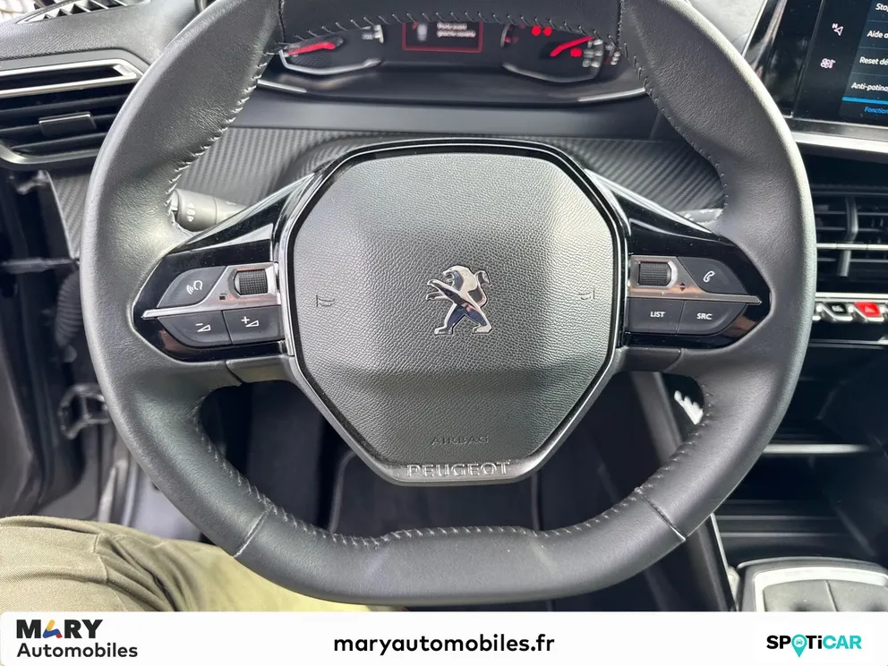 Véhicule occasion 1236586 - peugeot 208 - Photo 11