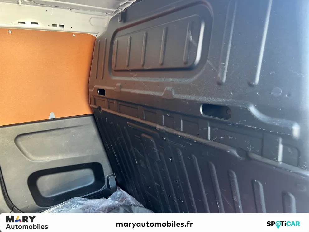 Véhicule occasion 1240582 - Citroën BERLINGO - Photo 13