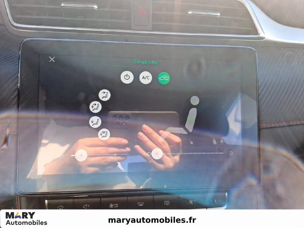 Véhicule occasion 226190 - mg ZS - Photo 14