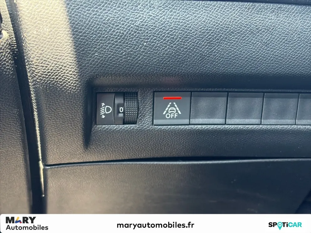 Véhicule occasion 1235502 - peugeot 2008 - Photo 18