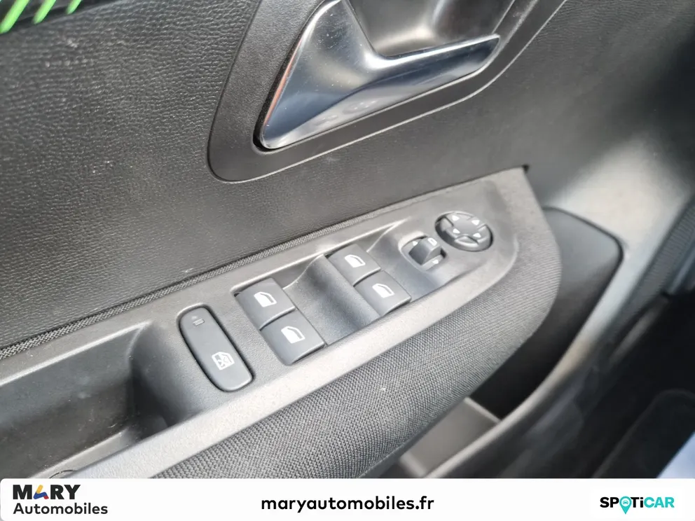 Véhicule occasion 1232615 - peugeot 208 - Photo 12