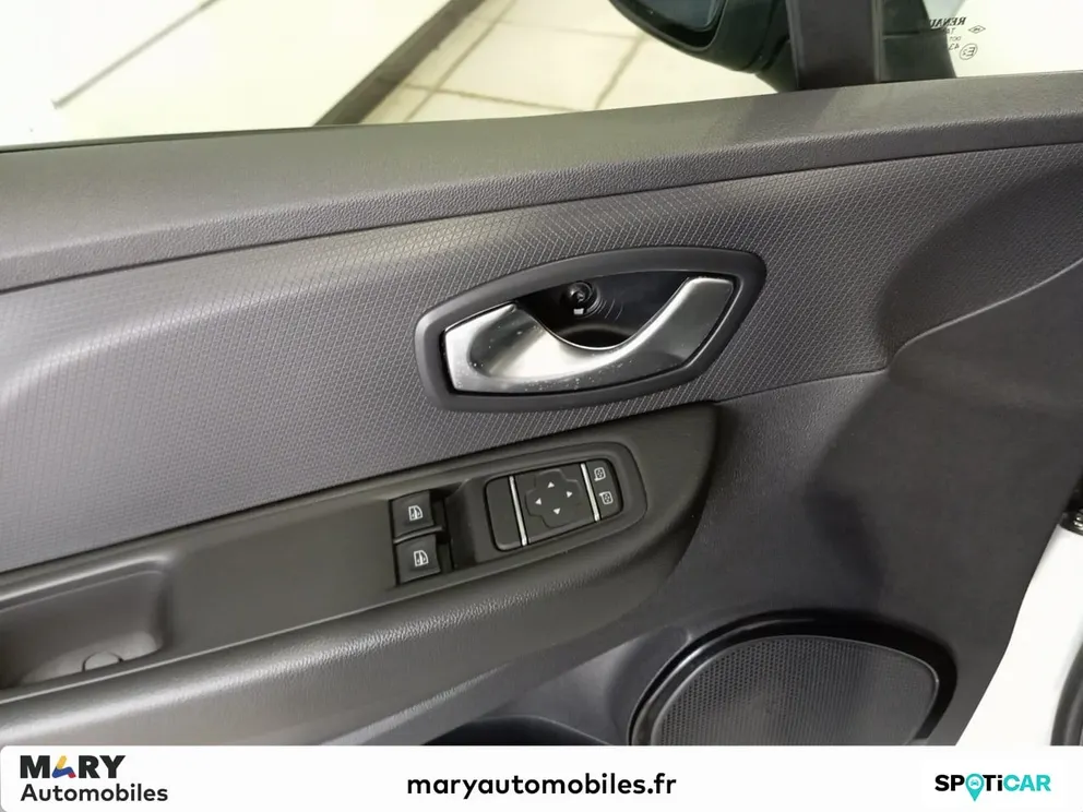 Véhicule occasion 218700 - renault CLIO - Photo 9