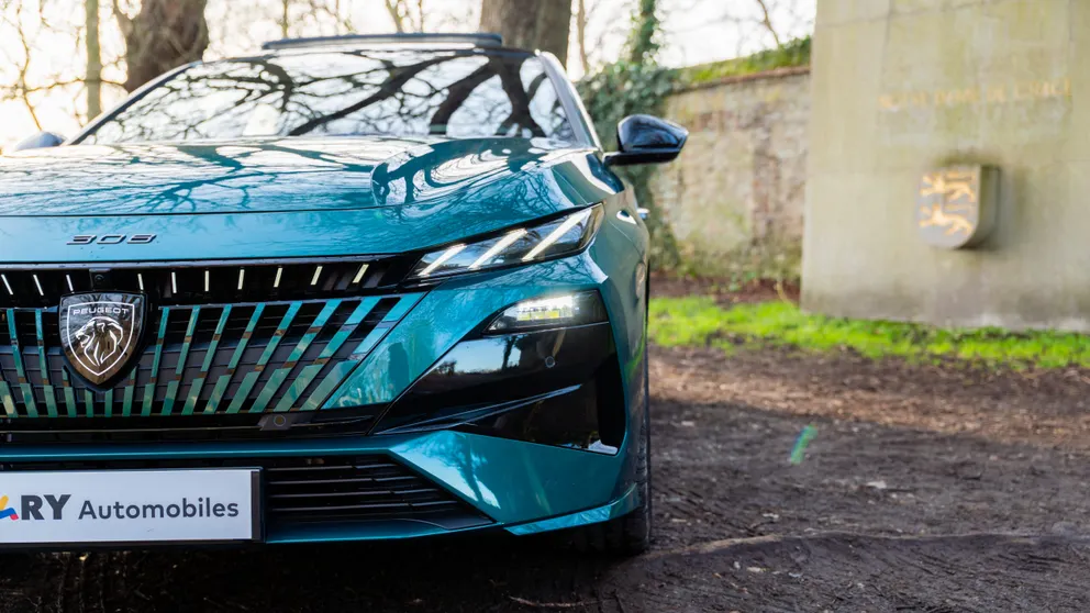 Projecteur Full LED de série, Matrix LED sur version GT