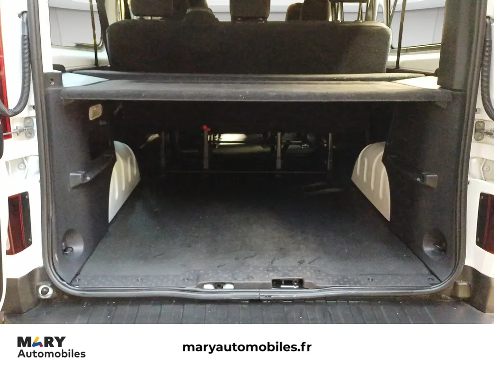 Véhicule occasion 1235490 - renault TRAFIC - Photo 19