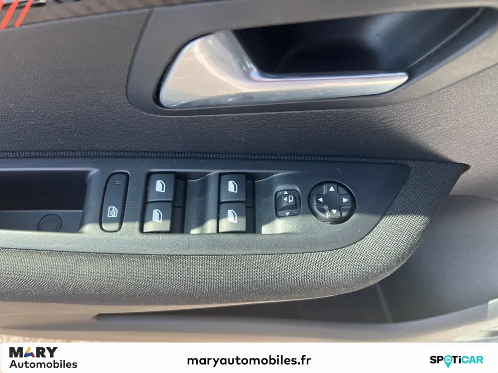 Véhicule occasion 1228397 - peugeot 208 - Photo 10
