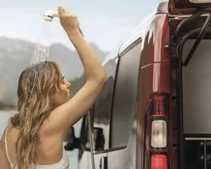 Renault Trafic Spacenomad douche