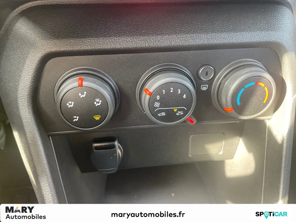 Véhicule occasion 1239343 - dacia SANDERO - Photo 10