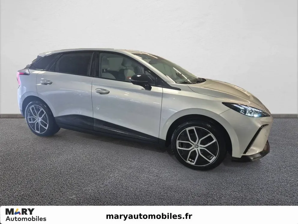 Véhicule occasion 201996 - mg MG4 - Photo 3