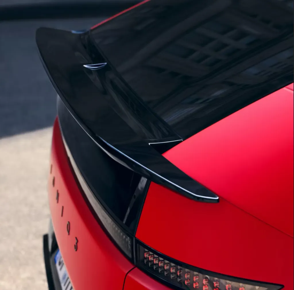 vue de l'arrière de la ioniq 3