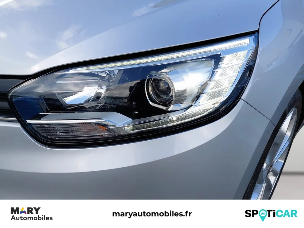 Véhicule occasion 1238563 - renault SCENIC - Photo 17