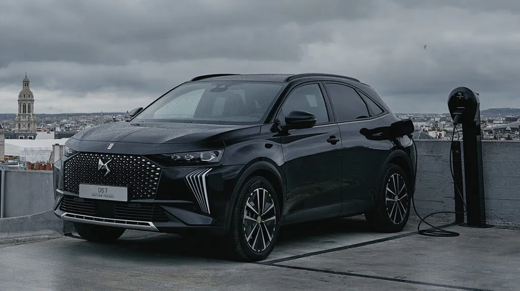 DS 7 édition france en extérieur