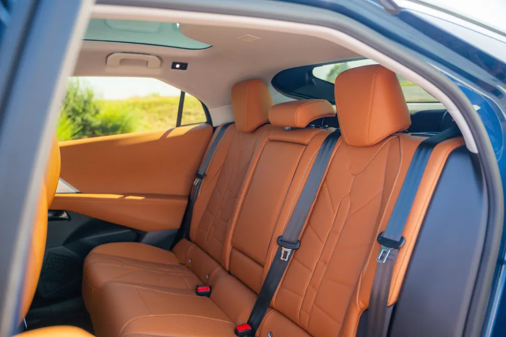 Une banquette NMC garantissant un confort optimal aux passagers arrière,
