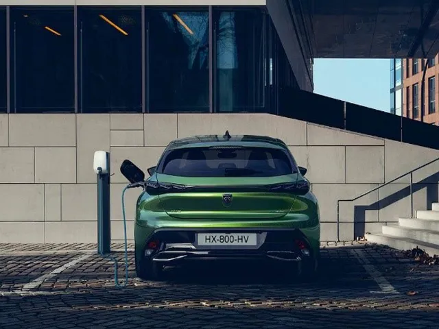 Peugeot 308 recharge