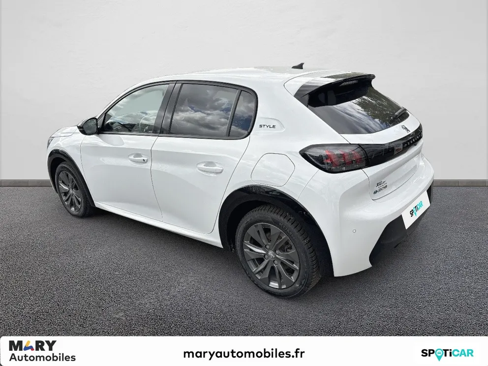 Véhicule occasion 237687 - peugeot 208 - Photo 2