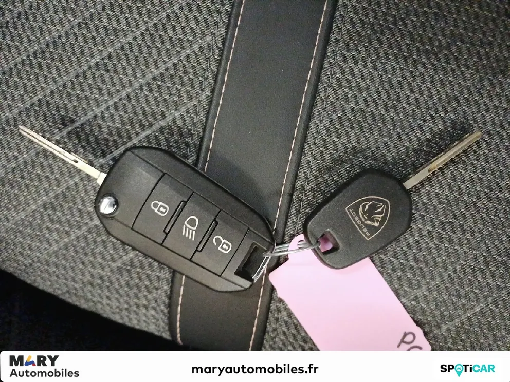 Véhicule occasion 1239501 - peugeot 208 - Photo 12
