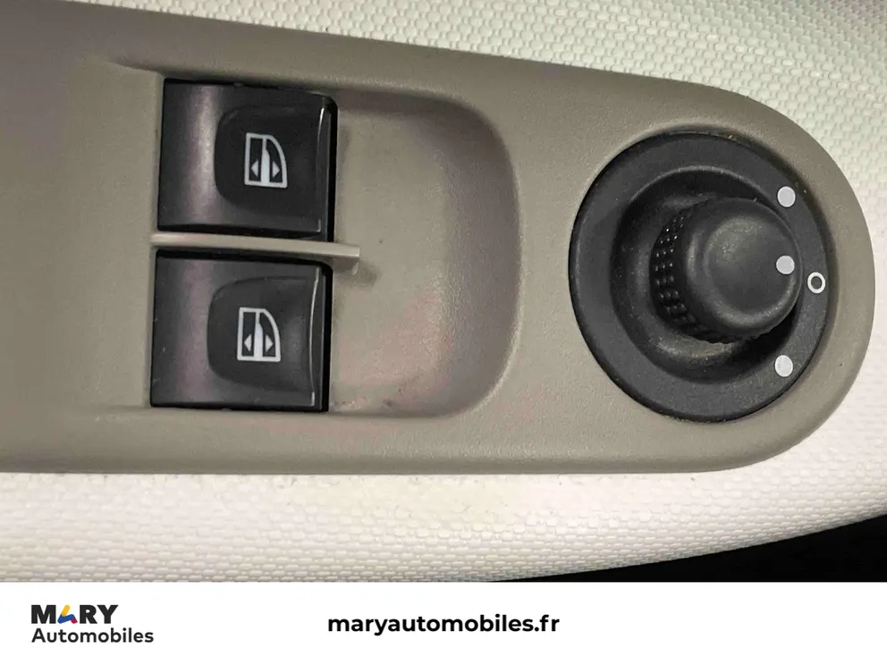 Véhicule occasion 1244062 - renault ZOE - Photo 10