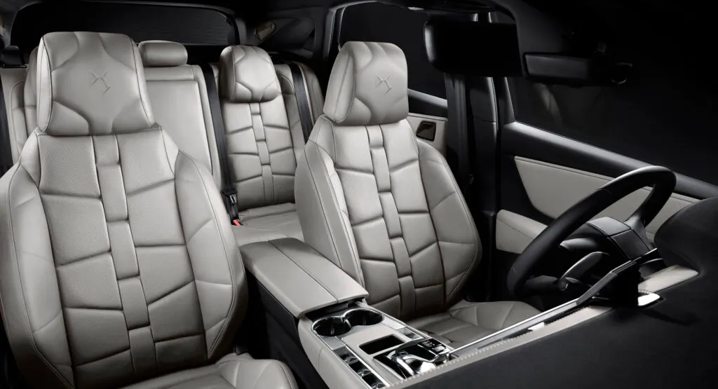 DS 7 design intérieur sièges