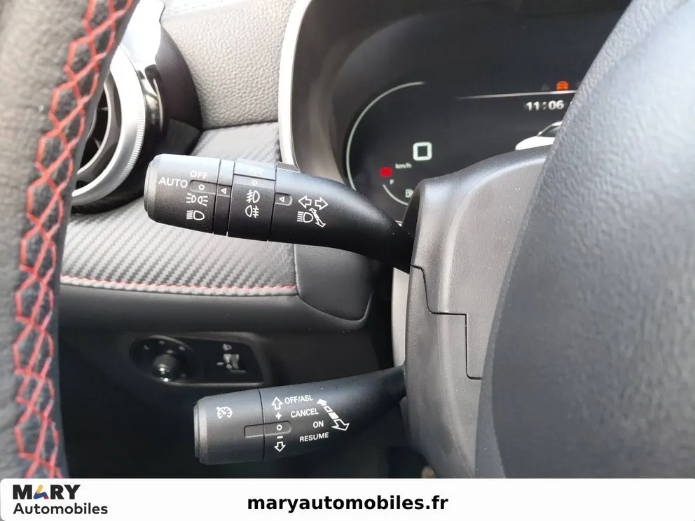 Véhicule occasion 226510 - mg ZS - Photo 19