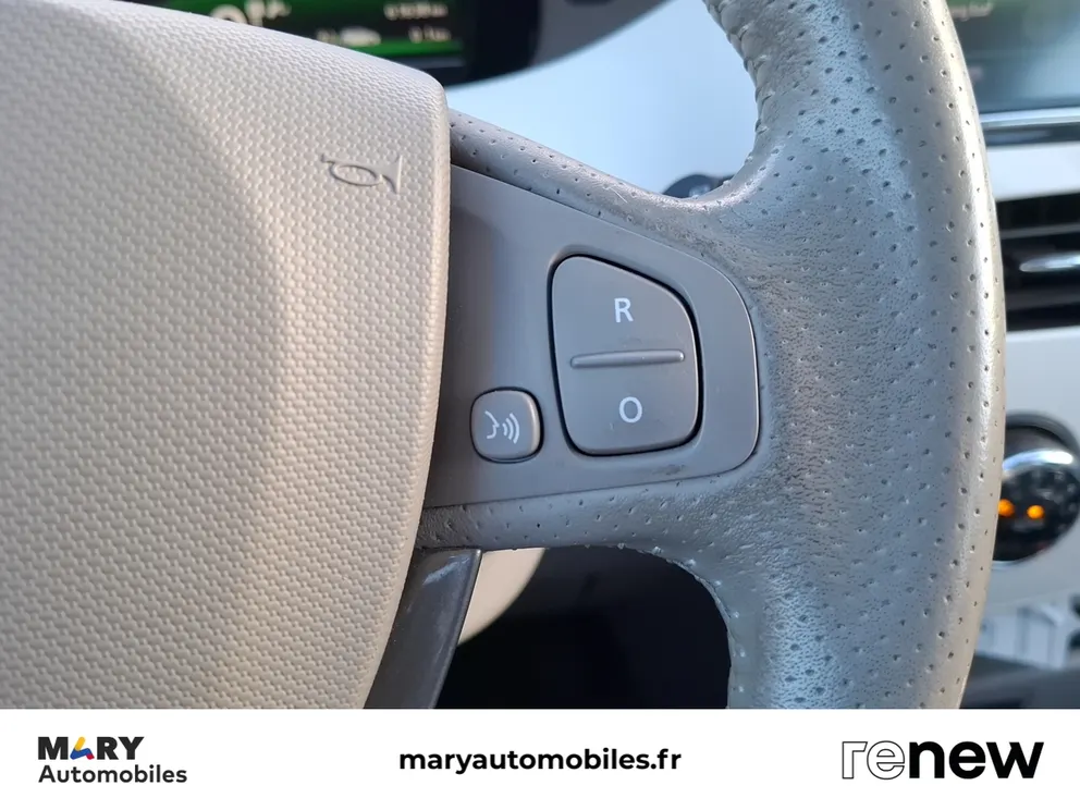 Véhicule occasion 1235812 - renault ZOE - Photo 17