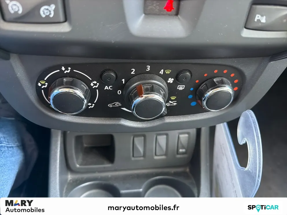 Véhicule occasion 1231790 - dacia DUSTER - Photo 10