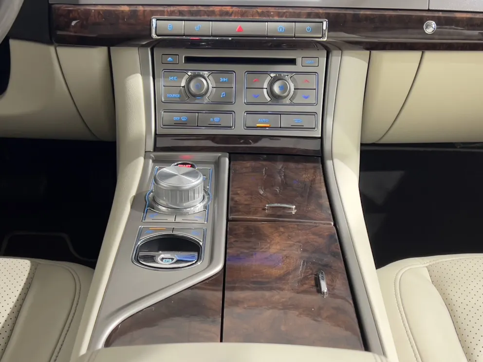 Véhicule occasion 77217 - jaguar XF - Photo 21