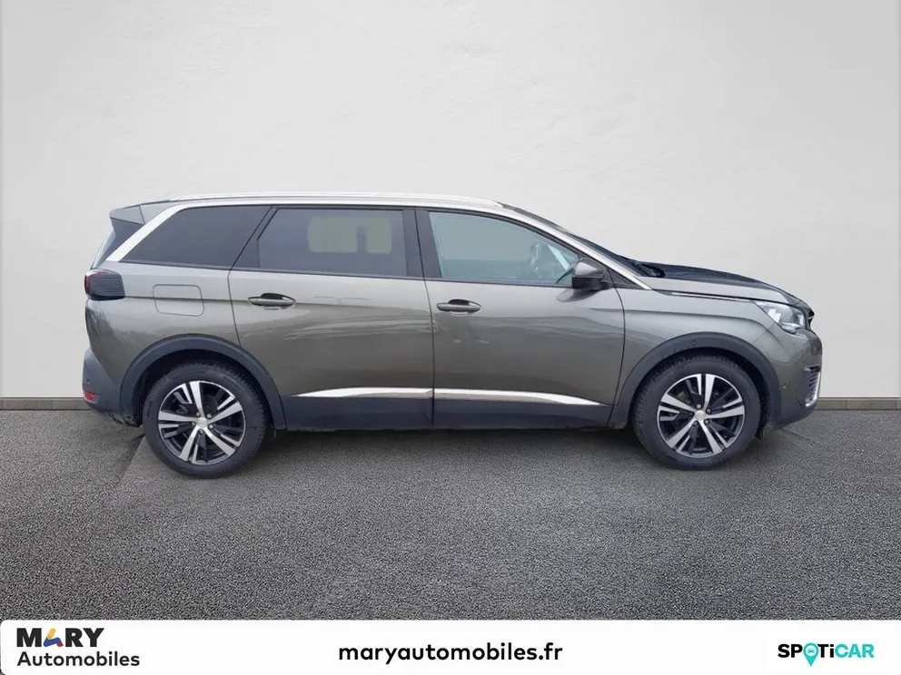 Véhicule occasion 223000 - peugeot 5008 - Photo 4