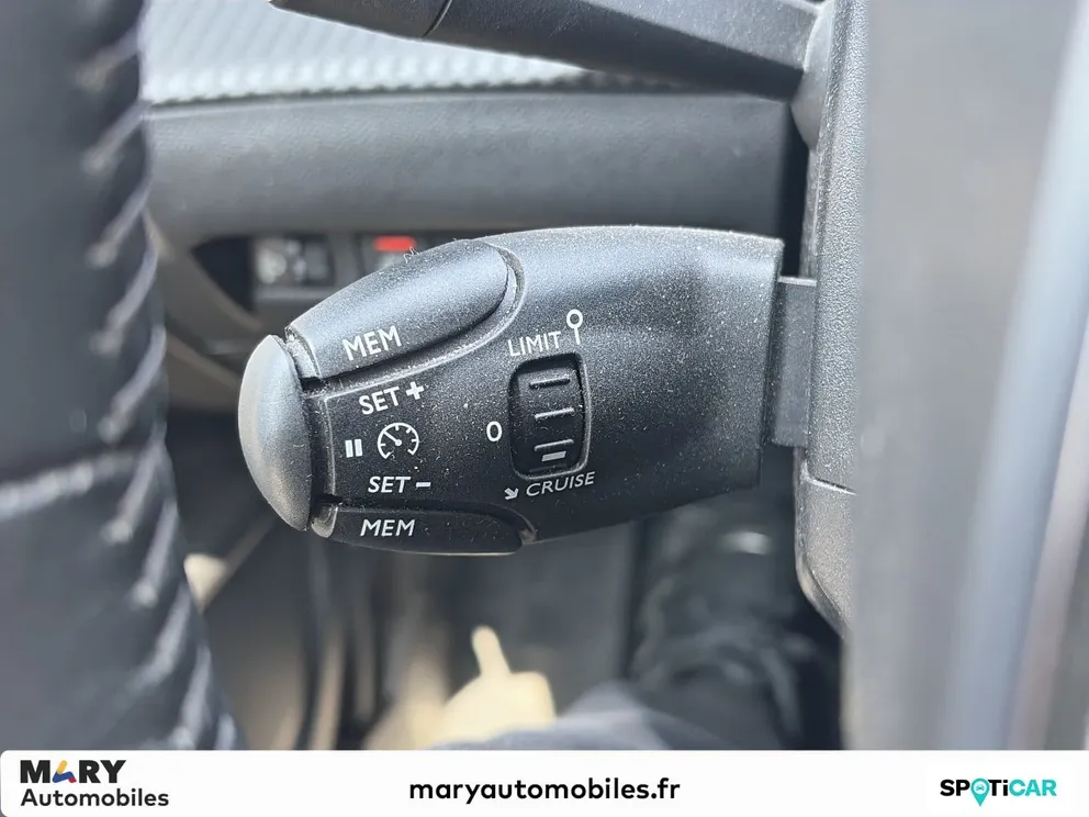 Véhicule occasion 1235502 - peugeot 2008 - Photo 17