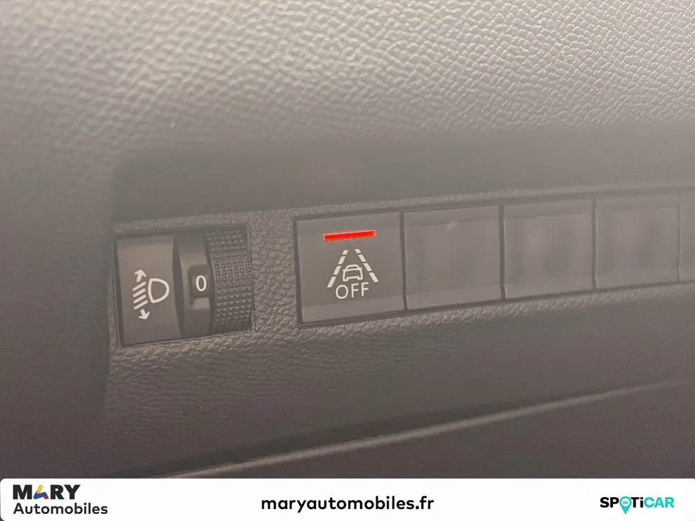 Véhicule occasion 1233287 - peugeot 208 - Photo 16