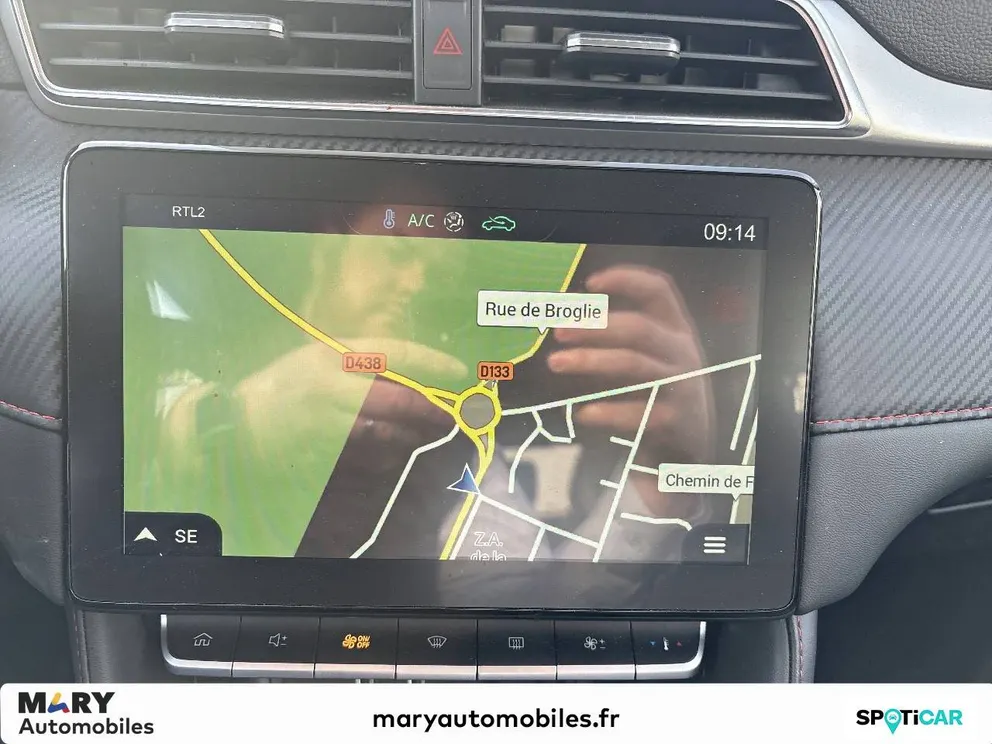 Véhicule occasion 226368 - mg ZS - Photo 20