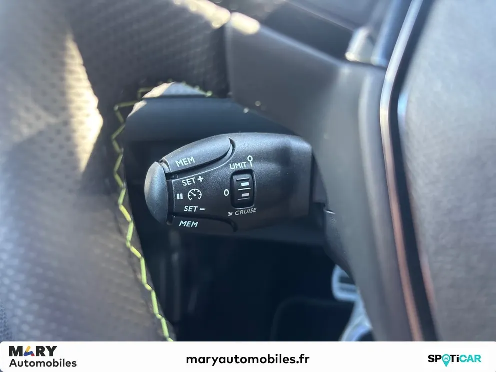 Véhicule occasion 1228175 - peugeot 208 - Photo 11