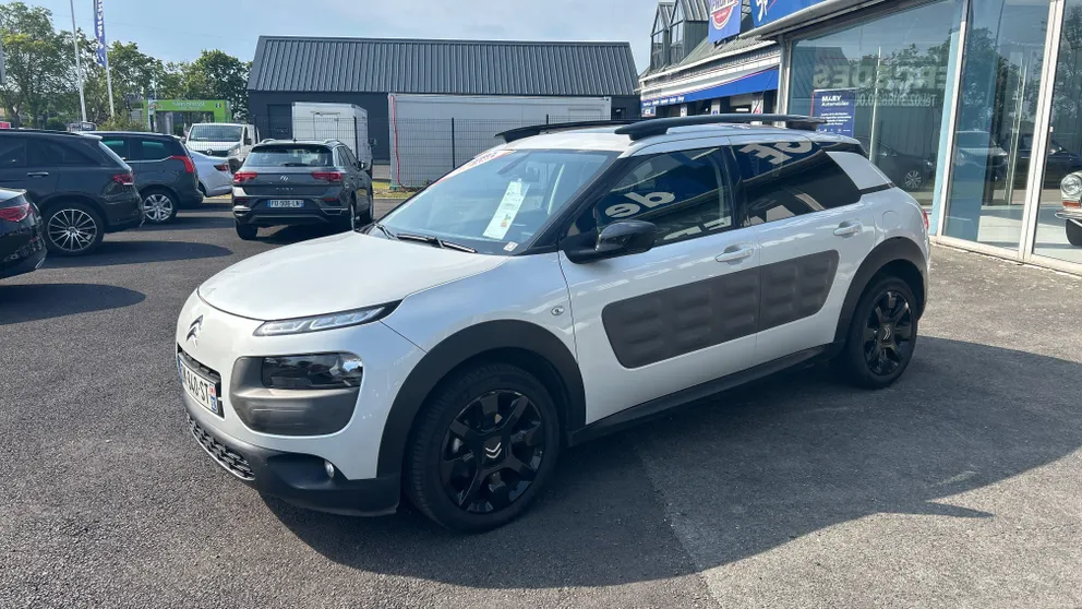 Véhicule occasion 1231177 - Citroën C4 CACTUS - Photo 1
