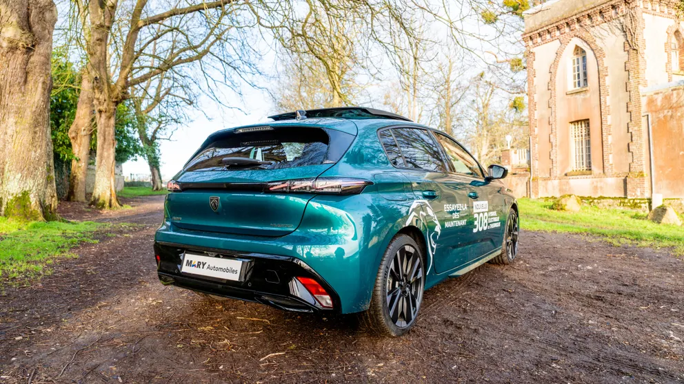 Nouvelle signature lumineuse à trois griffes avant et arrière