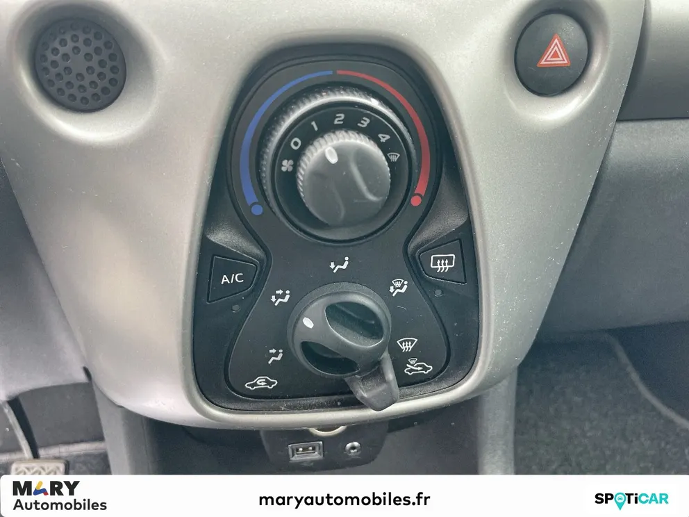 Véhicule occasion 1227879 - peugeot 108 - Photo 10