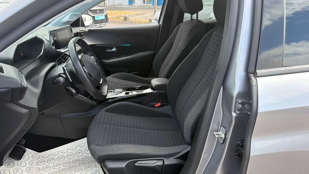 Véhicule occasion 1236952 - peugeot 208 - Photo 17