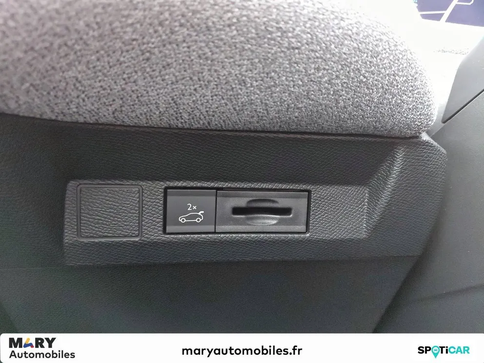 Véhicule occasion 205519 - Citroën E-C5 AIRCROSS - Photo 14