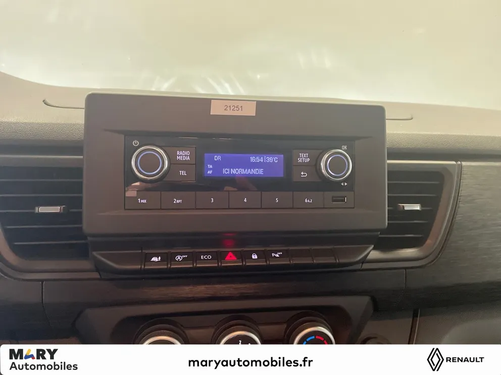 Véhicule occasion 238109 - renault TRAFIC - Photo 5