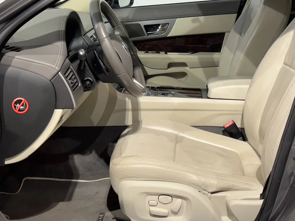 Véhicule occasion 77217 - jaguar XF - Photo 6