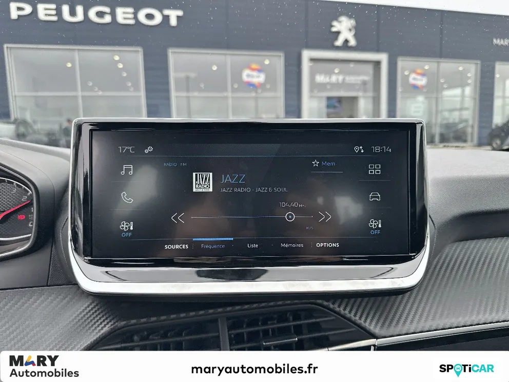 Véhicule occasion 1229277 - peugeot 208 - Photo 10
