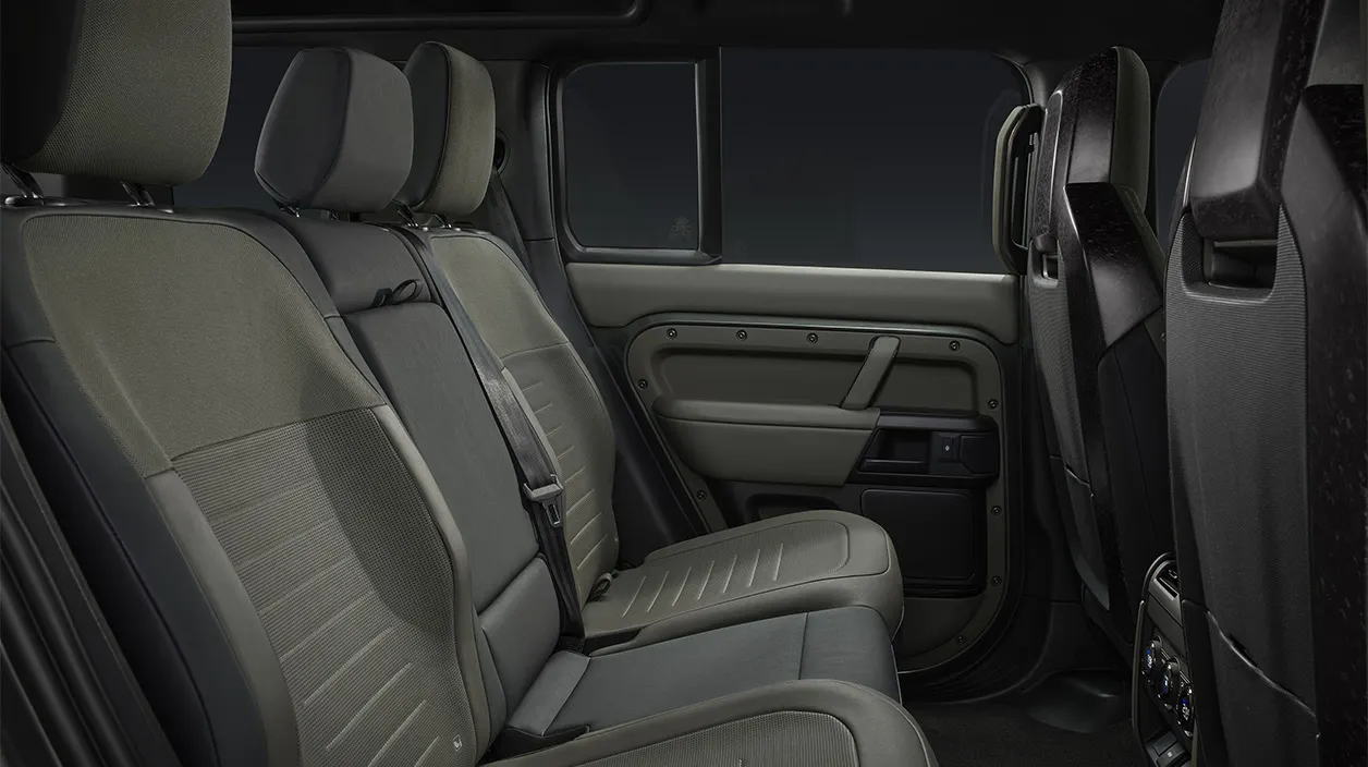 Nouveau Defender Octa design interieur arrière