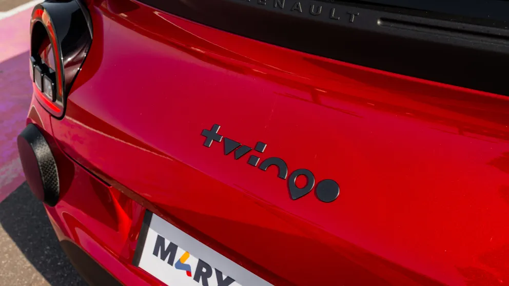 Signature « Twingo » redessinée