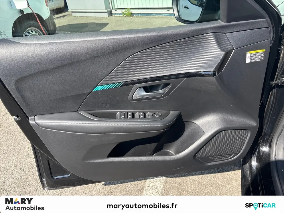 Véhicule occasion 1232638 - peugeot 208 - Photo 10