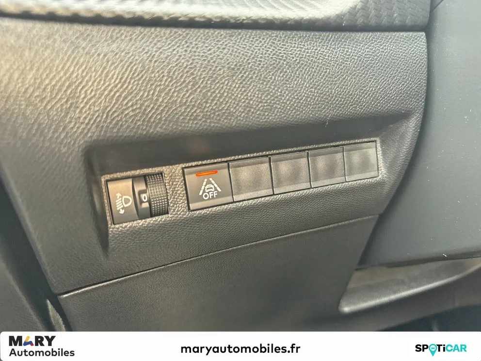Véhicule occasion 1229343 - peugeot 208 - Photo 10