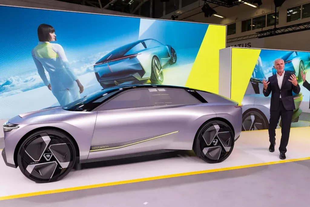 Visuel latéral de l'Opel Experimental
