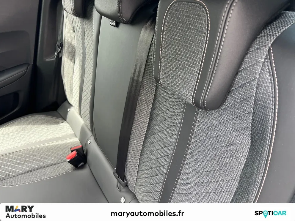 Véhicule occasion 1227892 - peugeot 2008 - Photo 8
