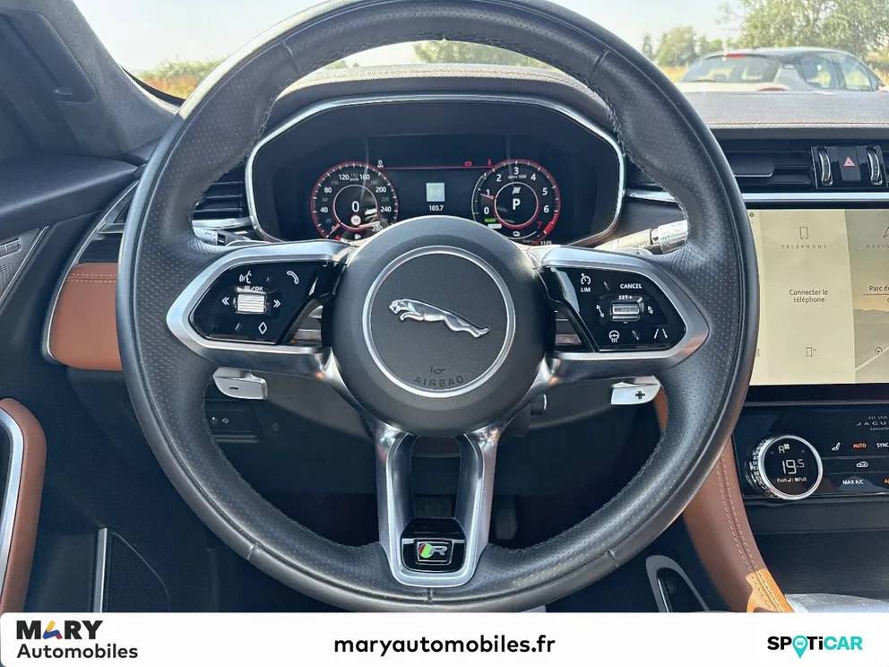 Véhicule occasion 1230723 - jaguar F-PACE - Photo 18