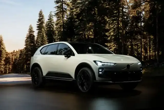 Deux thèmes extérieurs : Chrome et Dark 